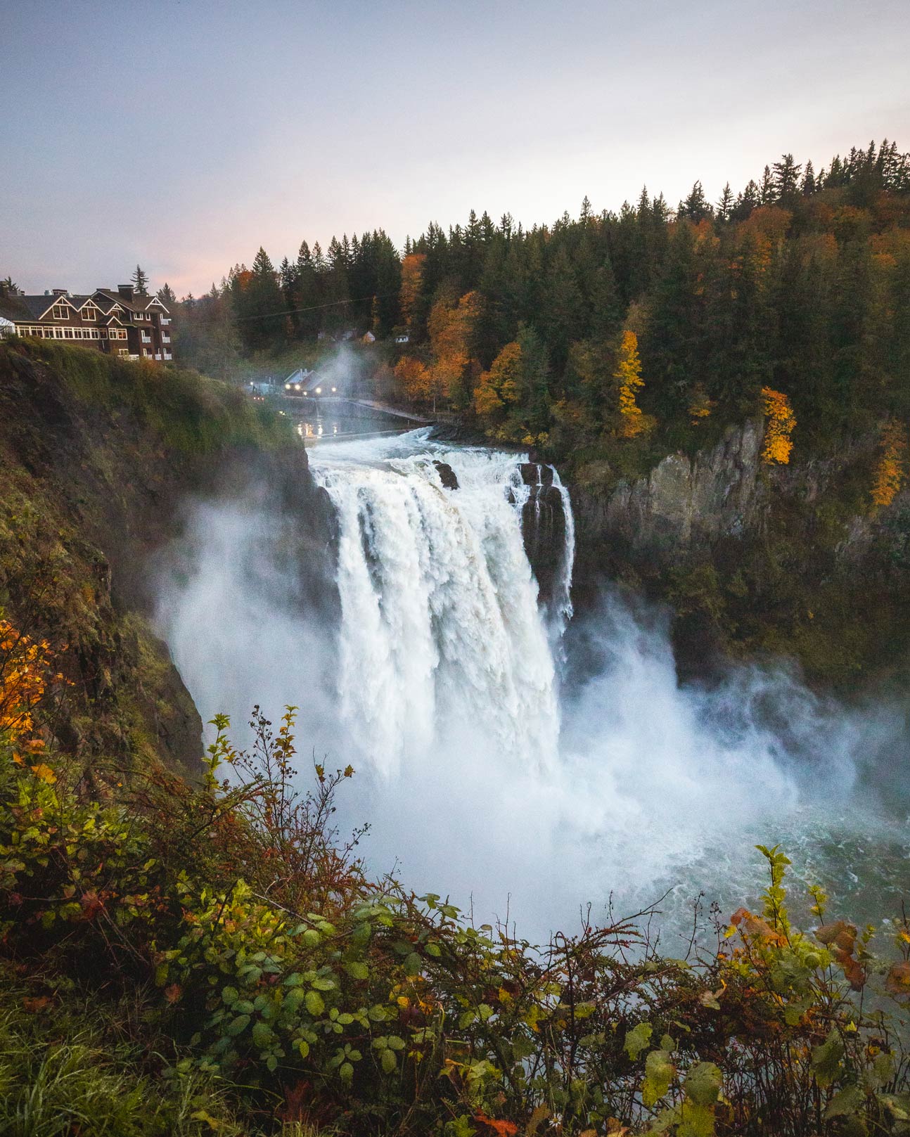 Snoqualmie Falls And Salish Lodge Spa Explorest